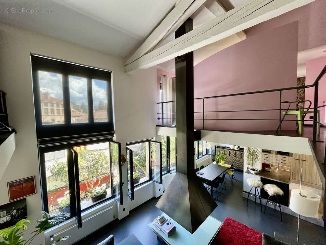 Appartement à SAINT-ETIENNE