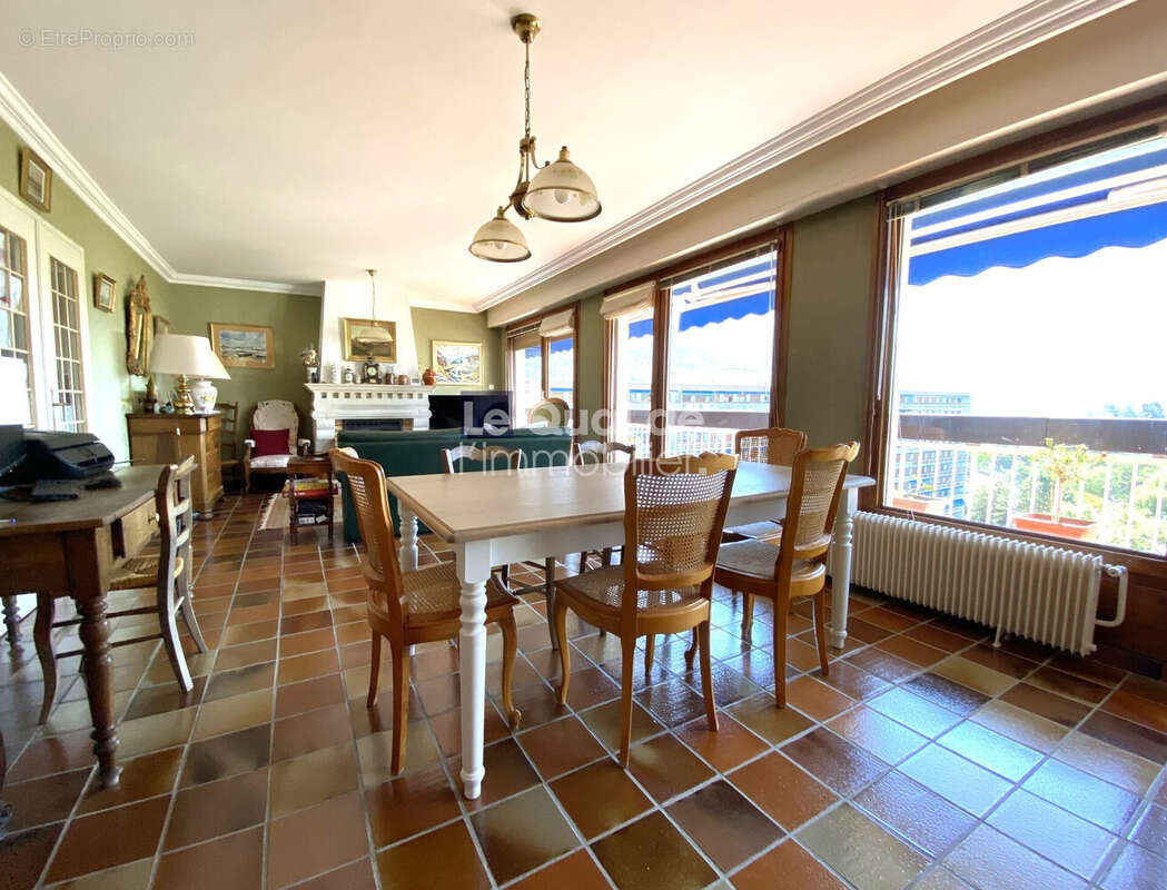 Appartement à SAINT-EGREVE