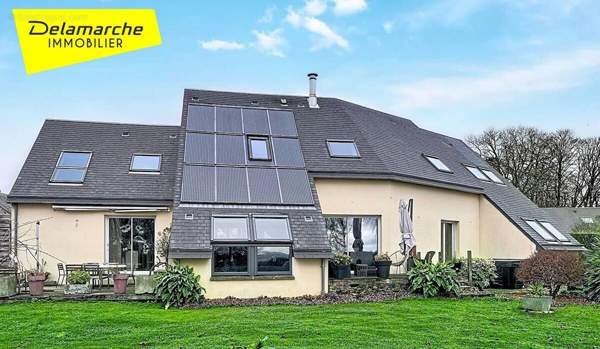 Maison à SAINTE-PIENCE