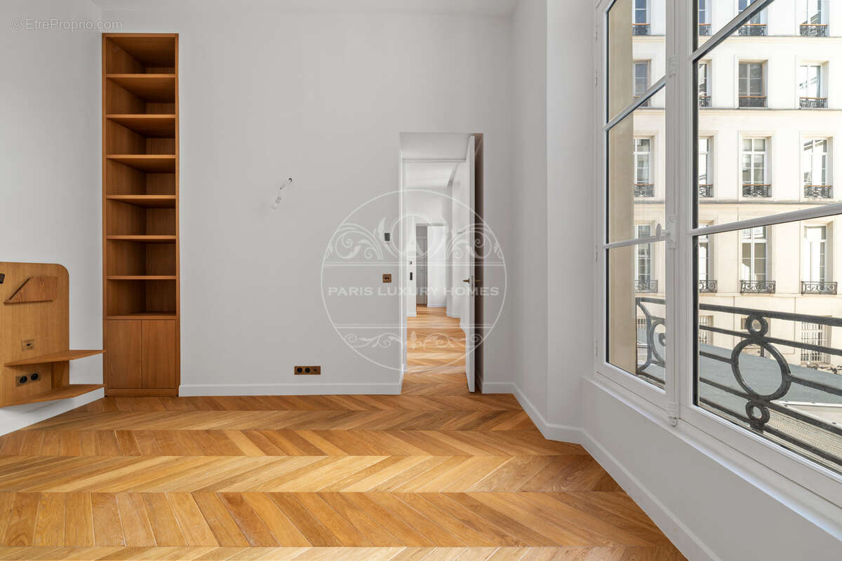 Superbe pied à terre à Paris 1er ! - photo 6