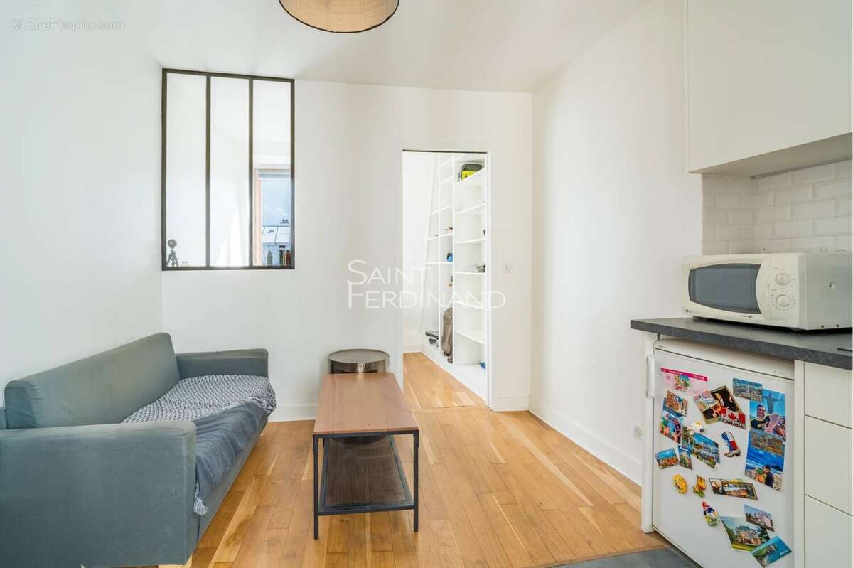 Appartement à PARIS-17E