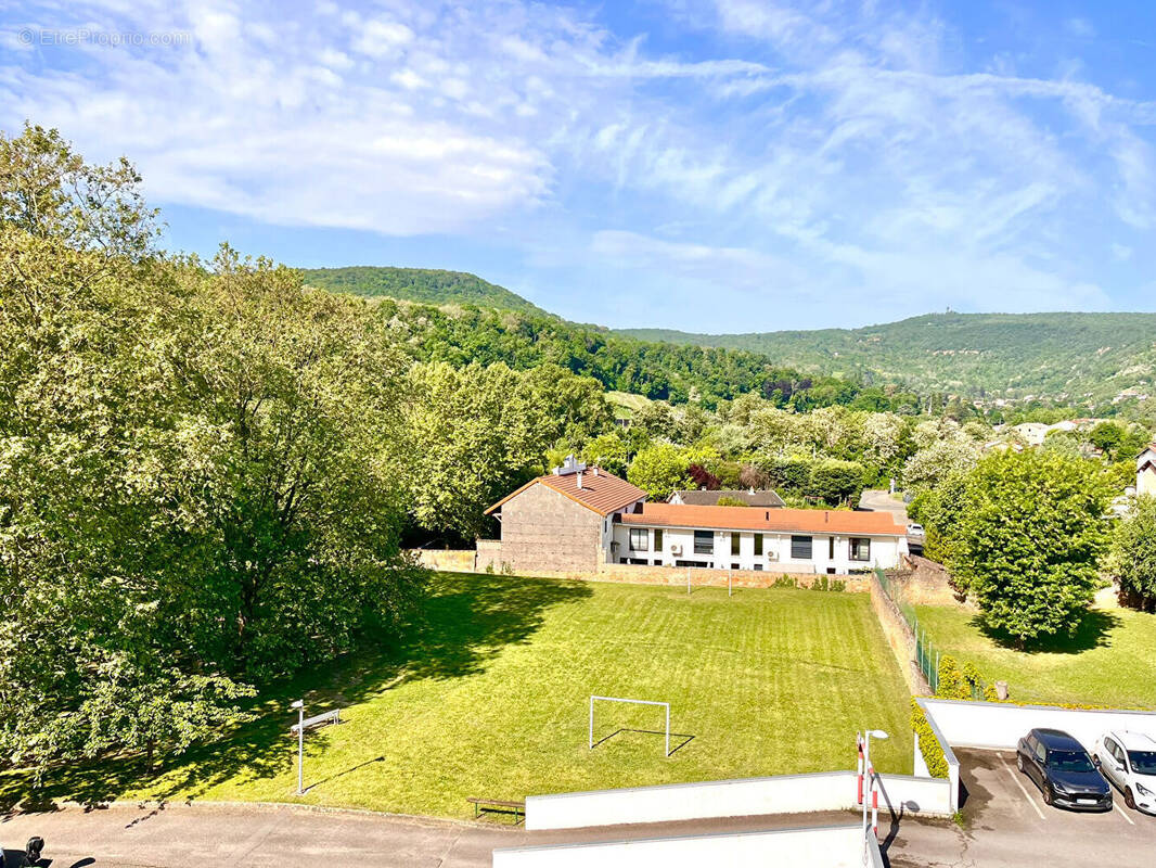 Appartement à FONTAINES-SUR-SAONE