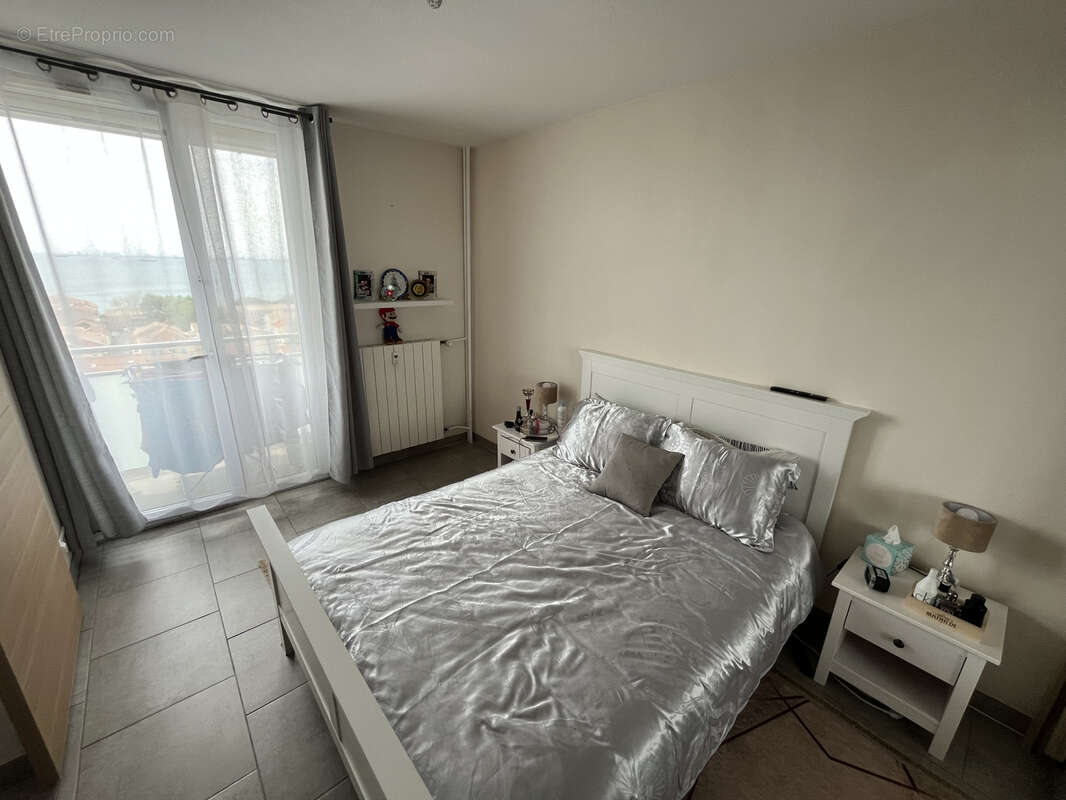 Appartement à PORT-DE-BOUC