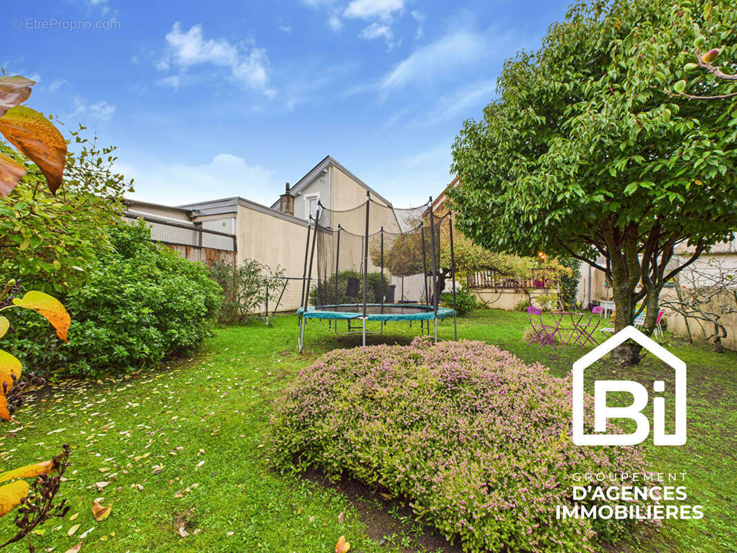 Maison à MONDEVILLE