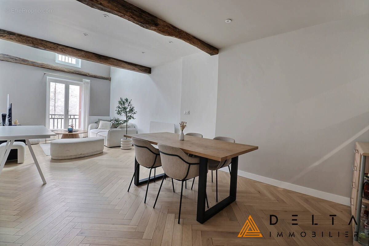 Maison à MONTLUEL