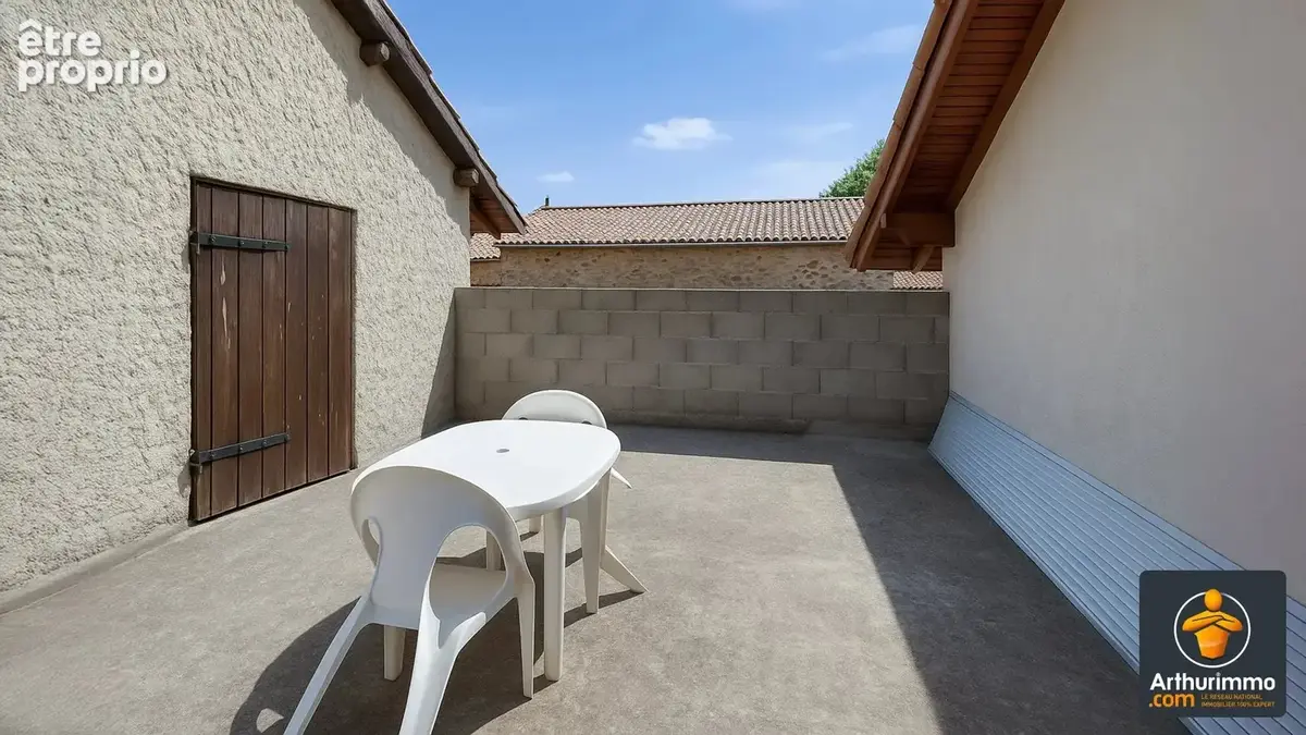 Maison familiale avec dépendances, jardin et vue dégagée – Sainte-Catherine - photo 17
