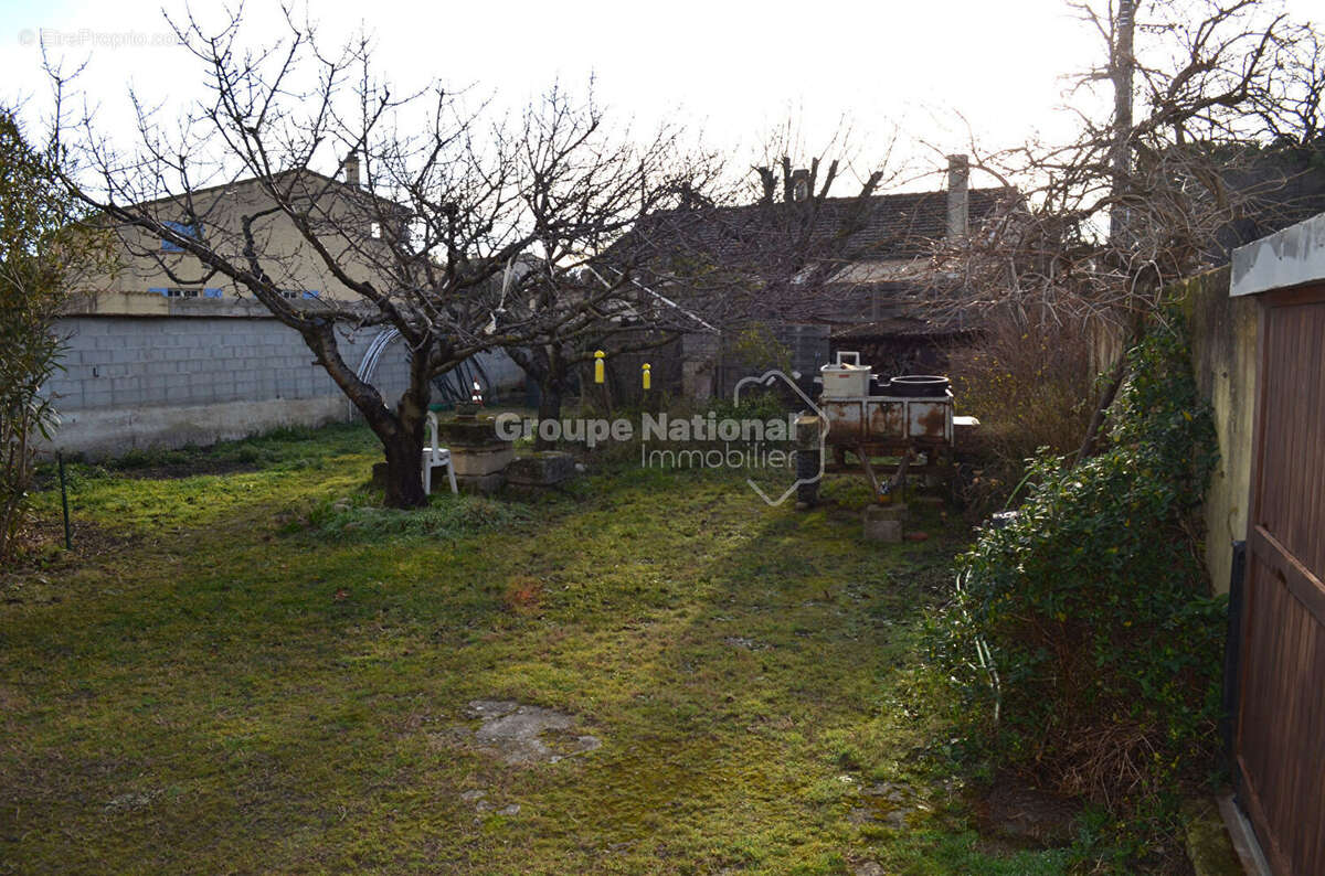 Maison à JONQUIERES