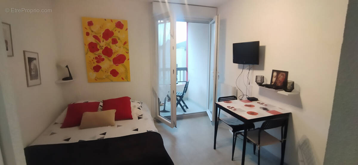 Appartement à LAMALOU-LES-BAINS