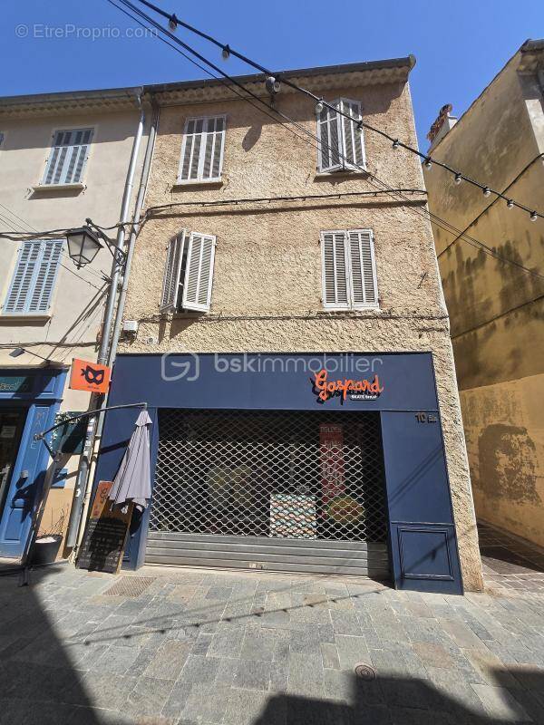 Appartement à HYERES