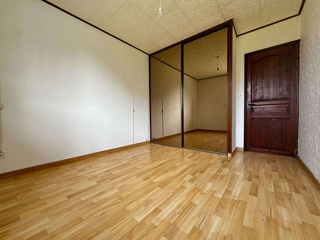 Appartement à CHEVIGNY-SAINT-SAUVEUR