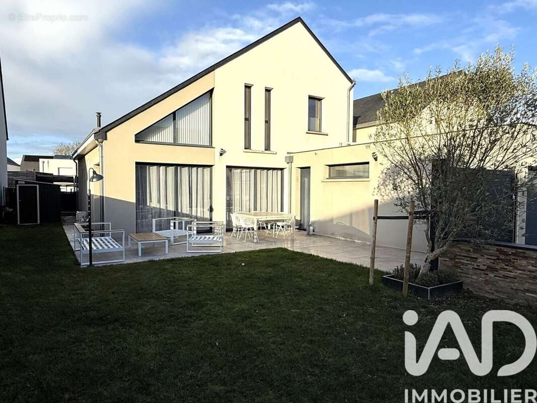 Photo 2 - Maison à SAINT-LAMBERT-LA-POTHERIE