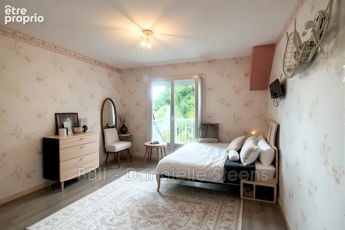 Maison 340 m² à Corlay  - photo 8