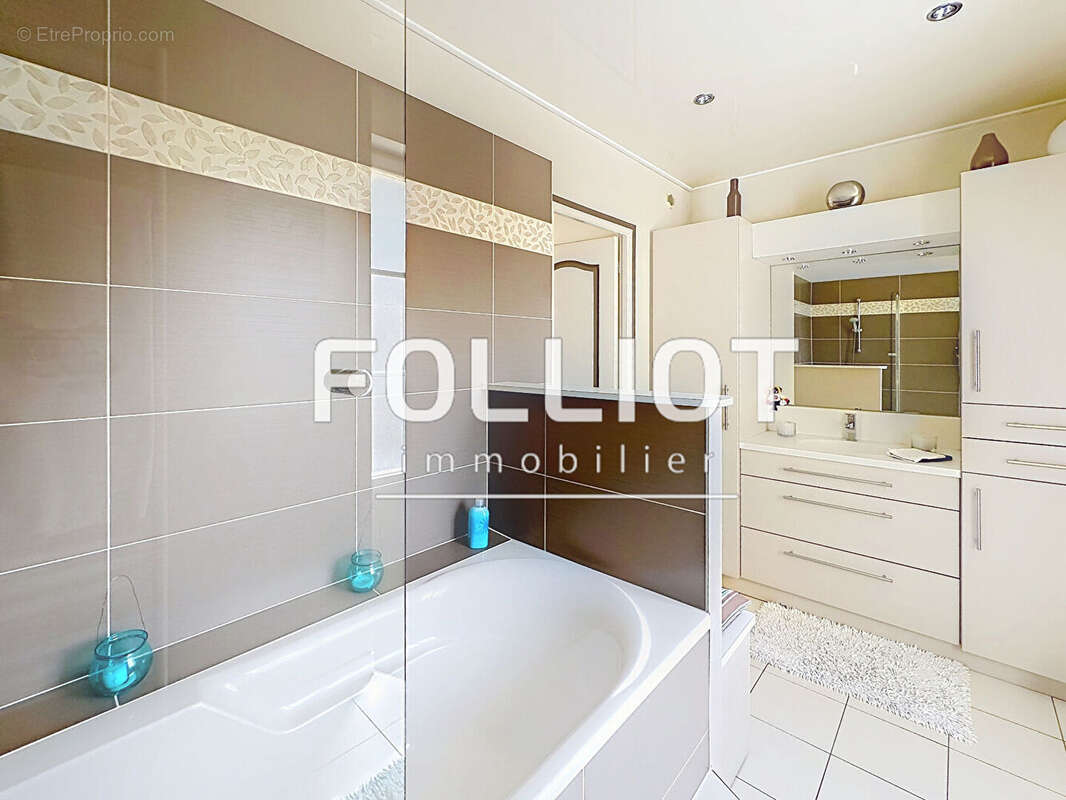 Maison à DOUVRES-LA-DELIVRANDE