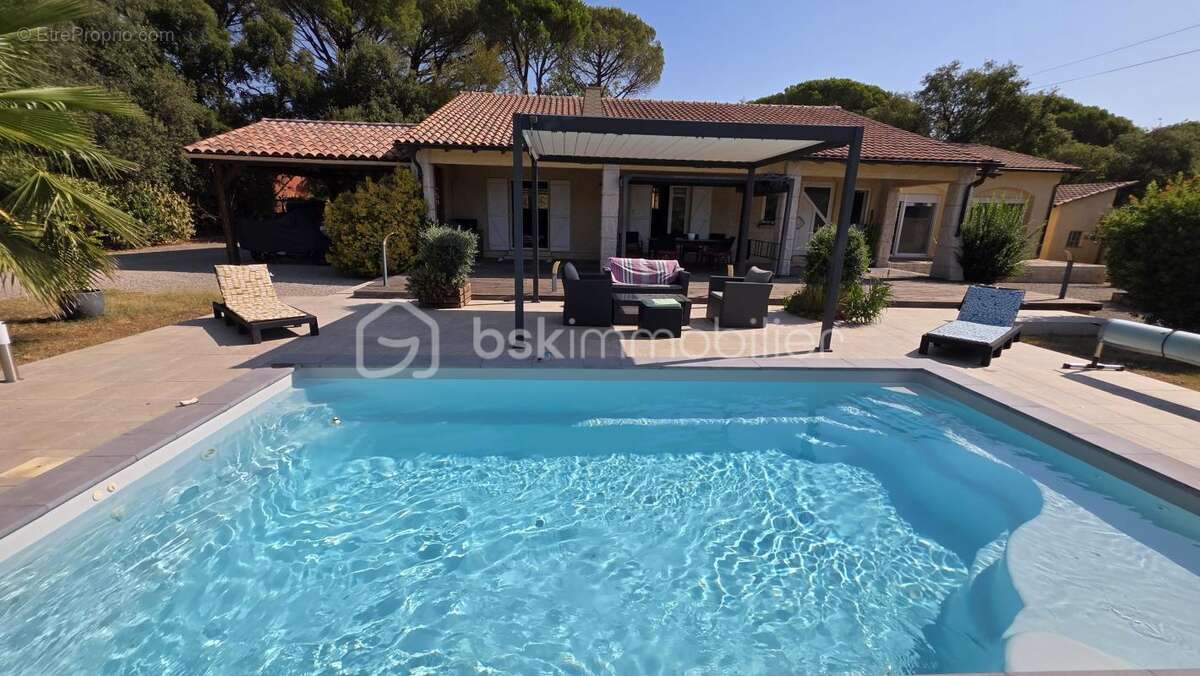  EN EXCLUSIVITÉ – VIDAUBAN – Maison traditionnelle de 171 m² avec piscine, terrain de 1 566 m² et fort potentiel - photo 5
