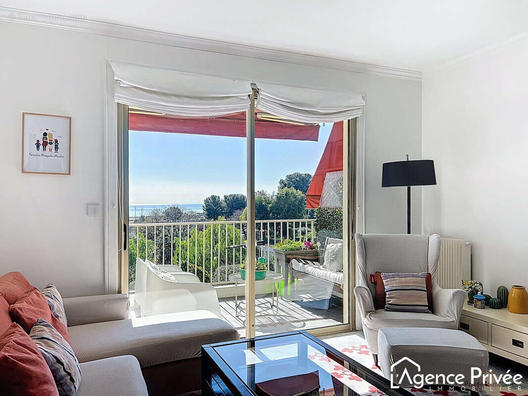 Salon - Appartement à CAGNES-SUR-MER