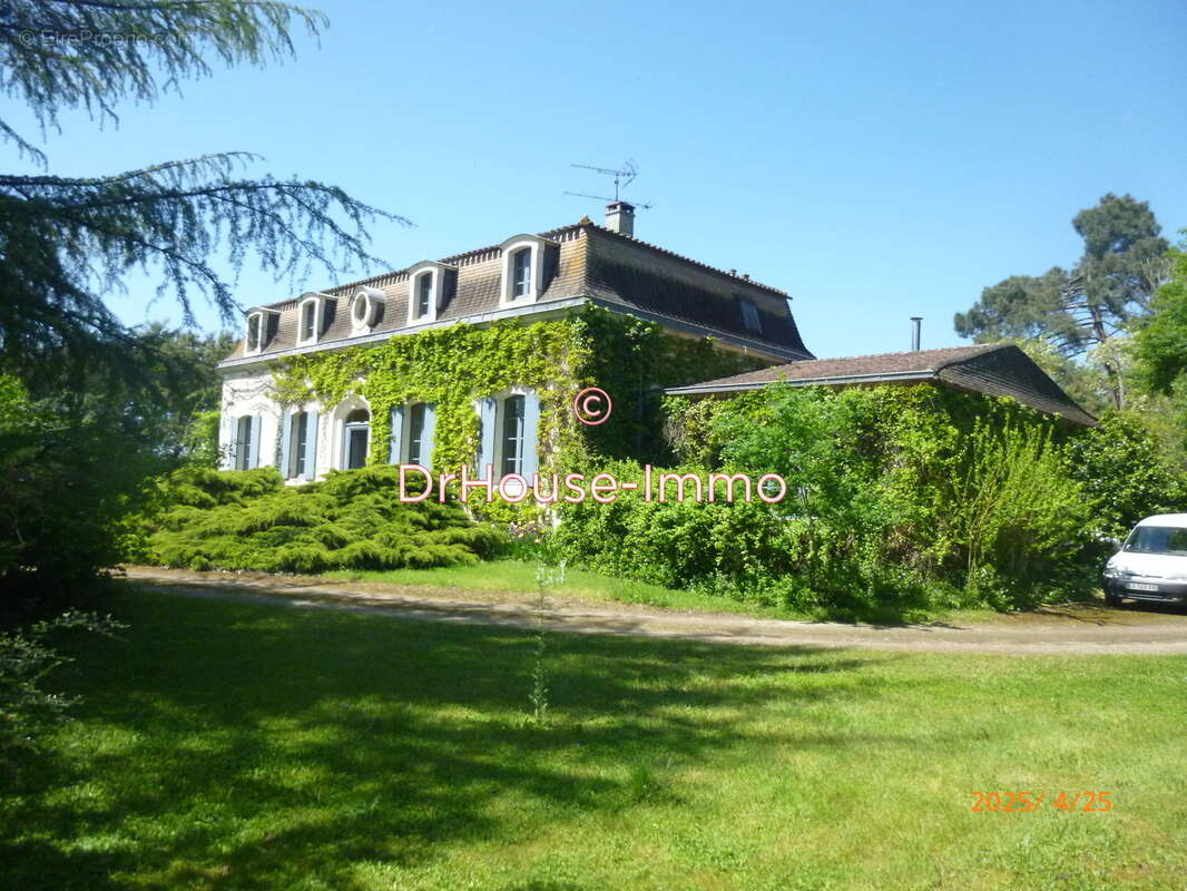 Maison à FAUGUEROLLES