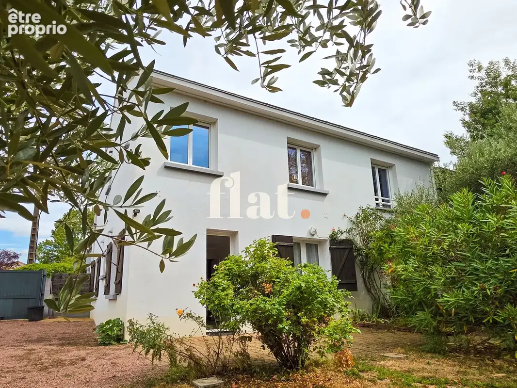 Saint-julien   maison 190 m2 utiles - 140 m2 hab garages - atelier - indépendant - photo 3