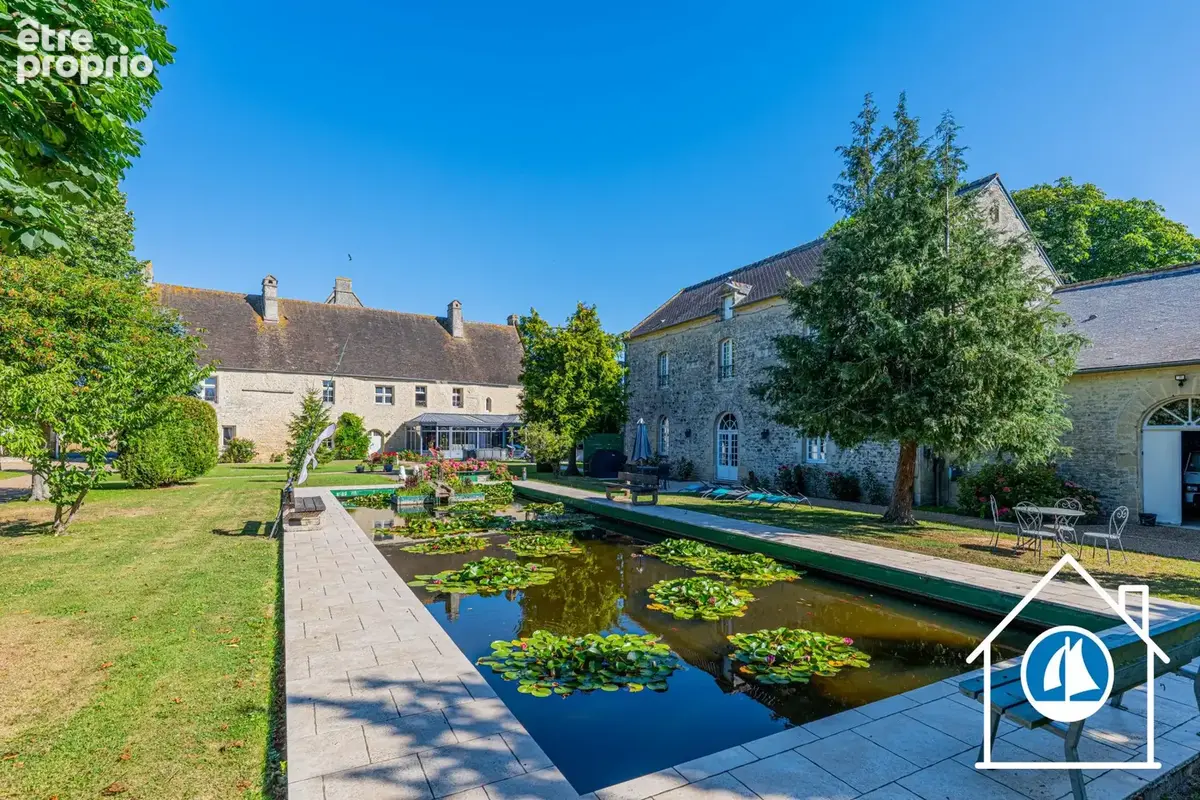 Maison 650 m² à Bayeux  - photo 6