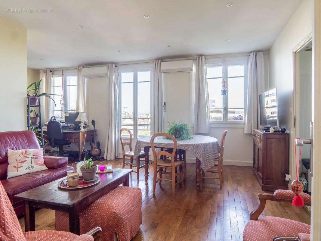 Appartement à LYON-8E