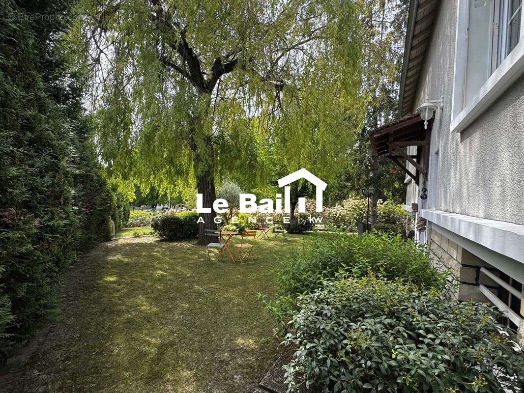Maison à OSNY