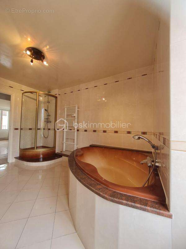 Appartement à TOURNAN-EN-BRIE