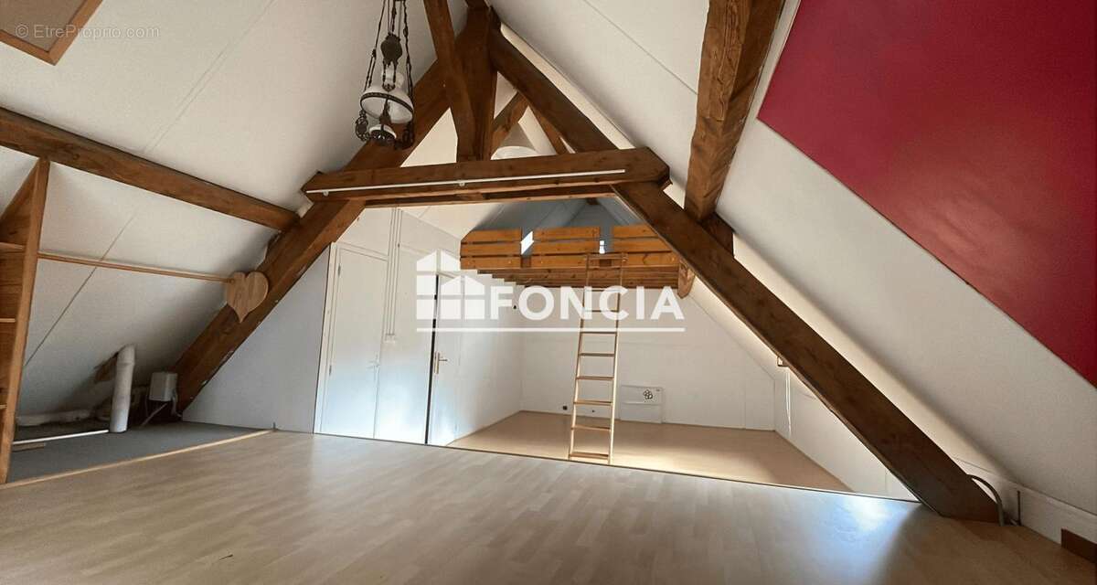 Maison à SAINT-PIERRE-DE-MESAGE