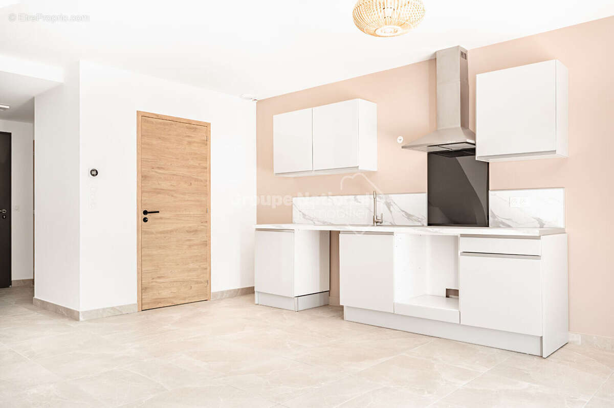 Maison à VINON-SUR-VERDON