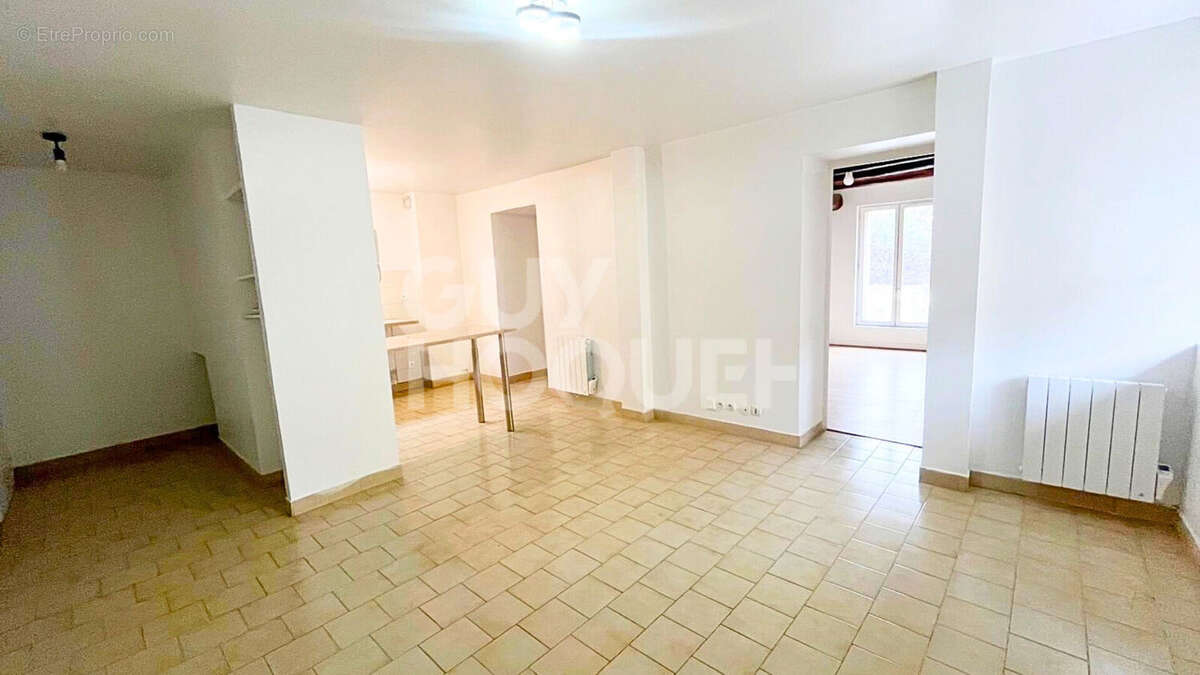 Appartement à NANTERRE