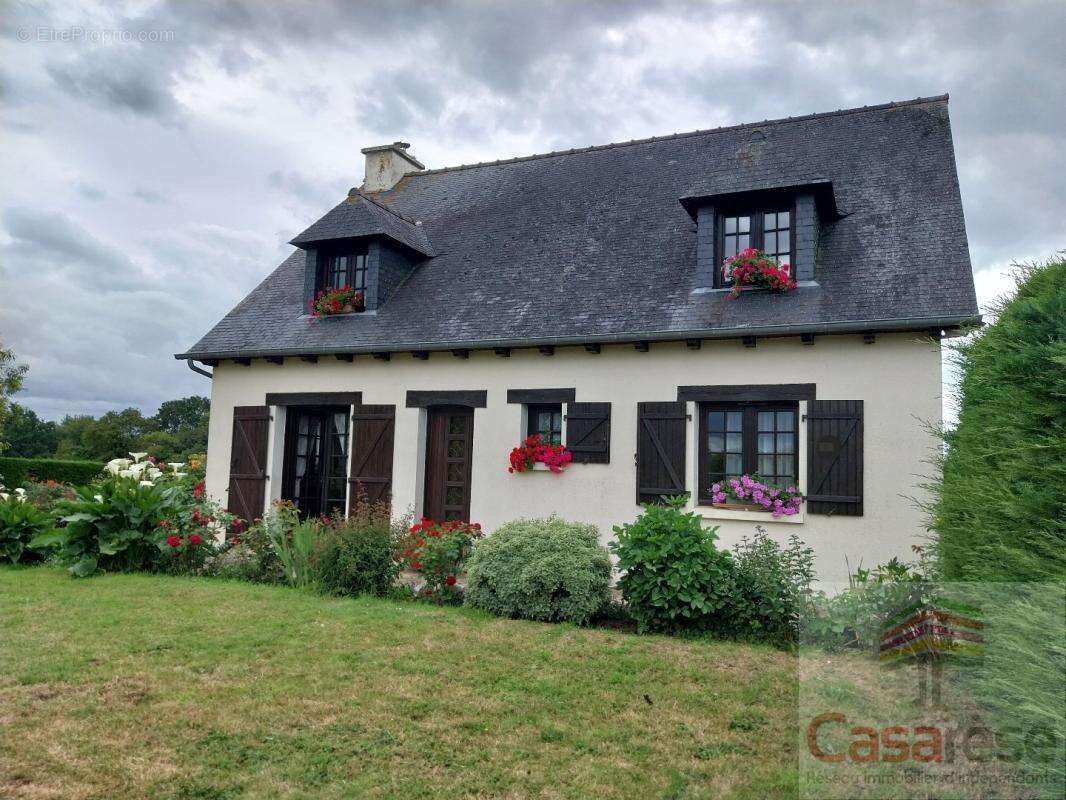 Maison à PLOUASNE