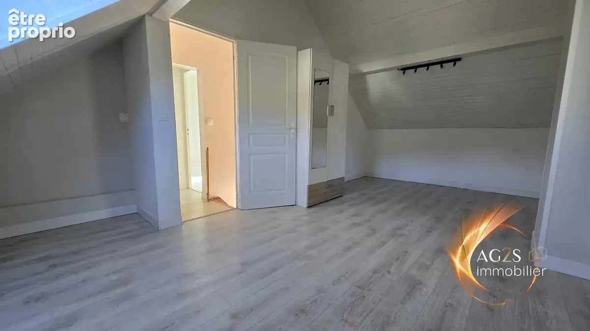 Charmante petite maison en plein coeur de La Rochette - photo 14