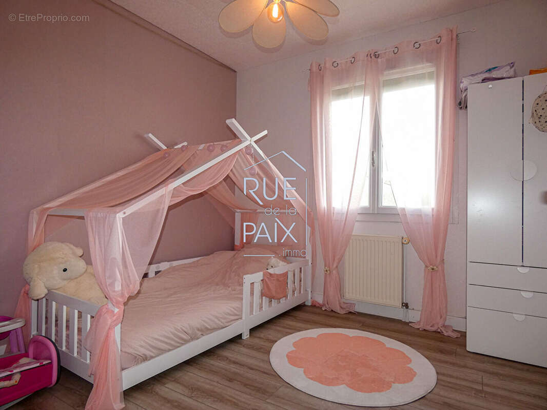 Maison à PLEUMARTIN