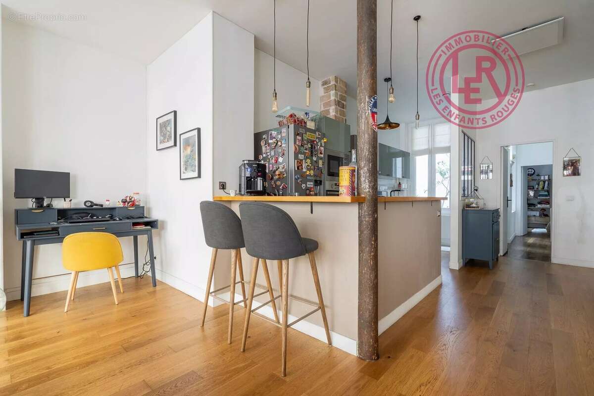 Appartement à PARIS-10E