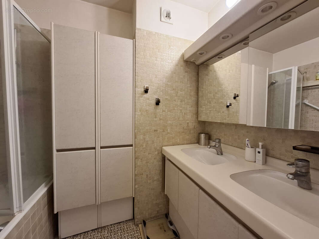 Appartement à VERSAILLES