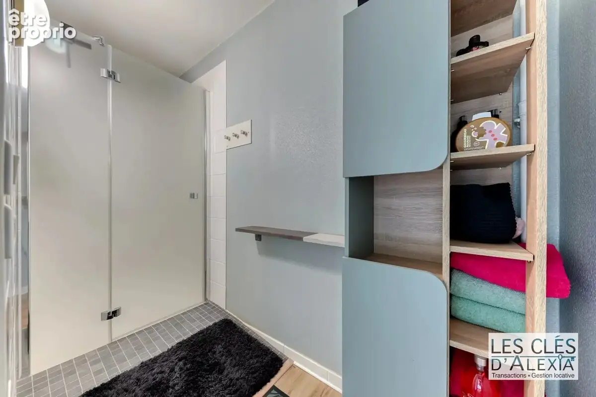 Superbe appartement familial rénové avec balcon filant – Résidence de standing avec parc & tennis - photo 14