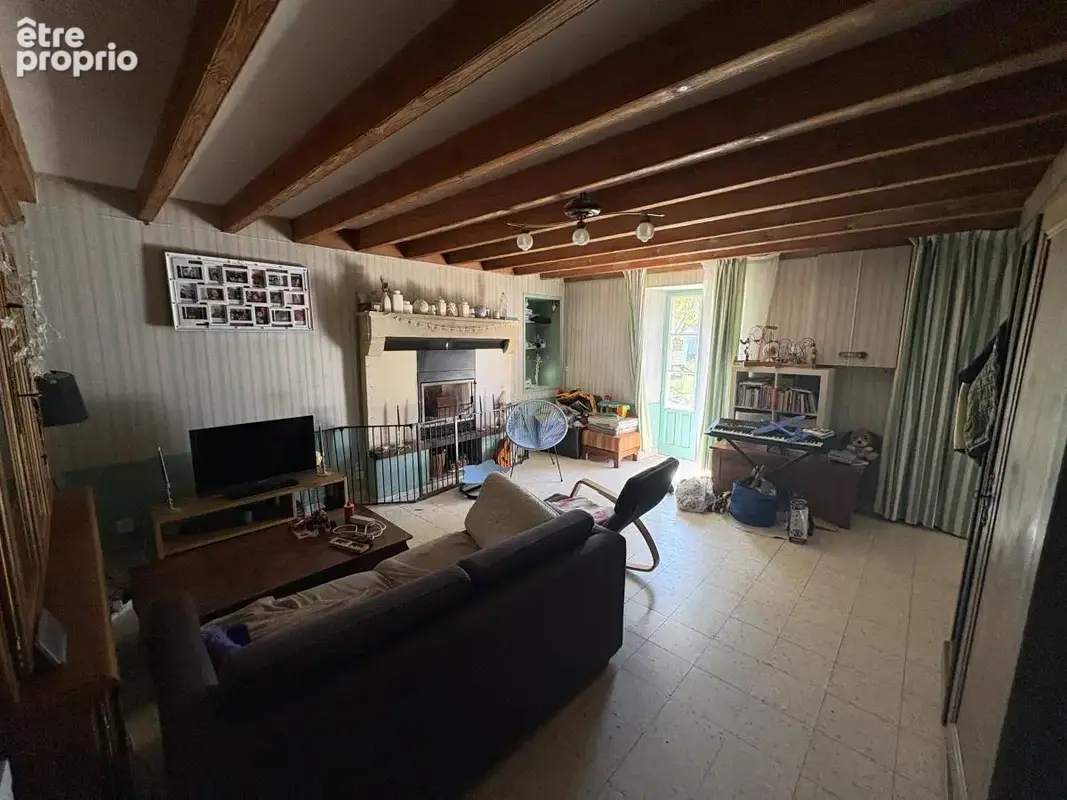 Maison 171 m² à Prailles  - photo 2