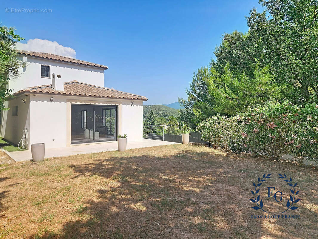 Maison à LA DESTROUSSE