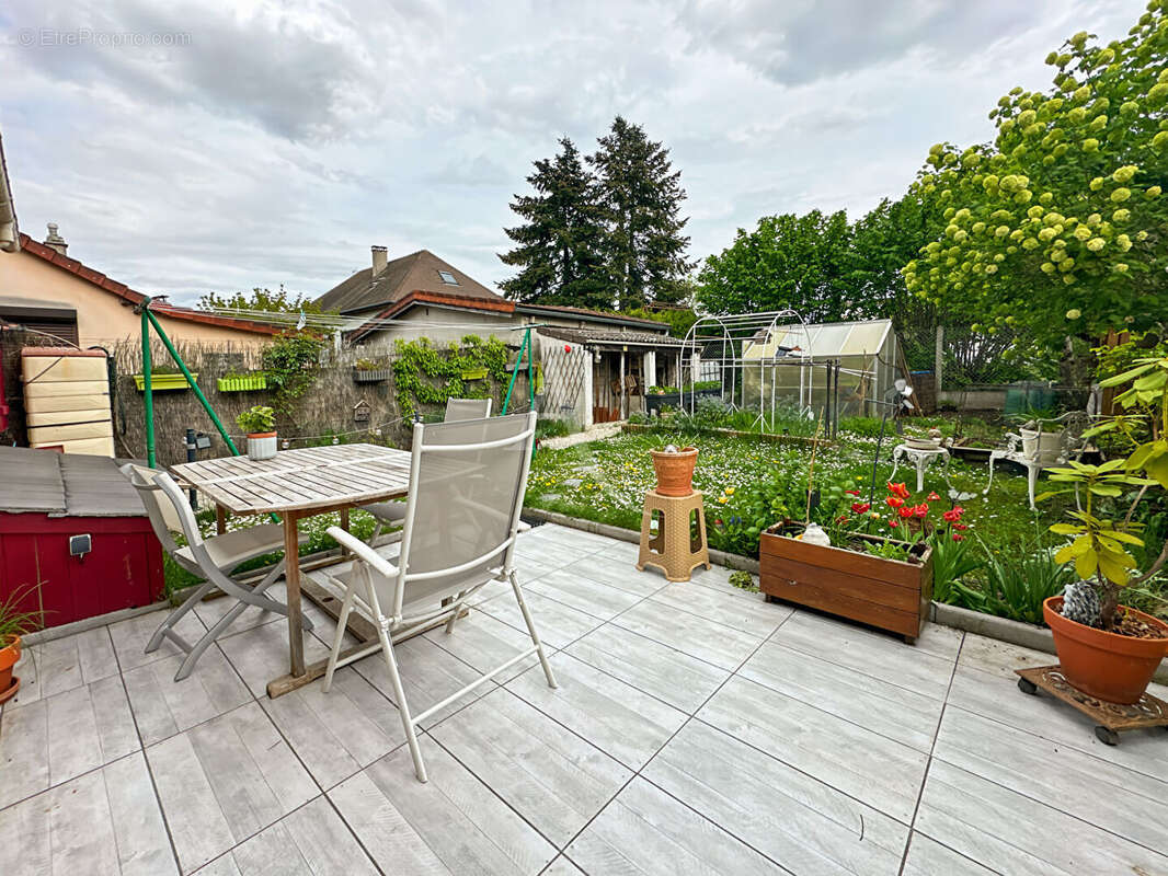 Maison à LES MUREAUX