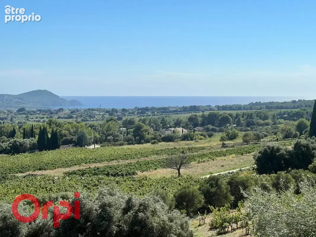 Maison à vendre à la Cadière d'Azur avec vue mer - photo 3