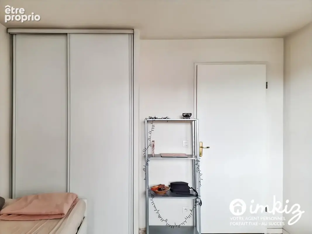 Studio  avec vue dégagée - DPE C - photo 3