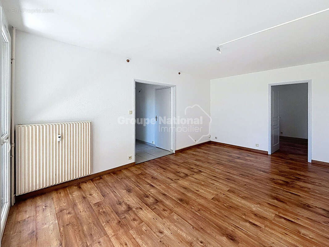 Appartement à NYONS