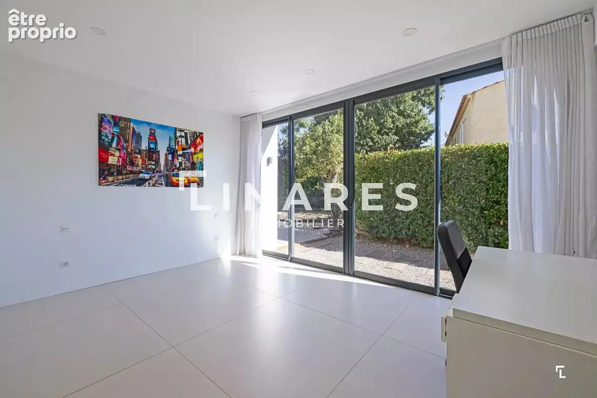 LA PRESTIGIEUSE - Villa T5 de 310m² - Piscines intérieure et extérieure - Salle de sport  - Cuisine d'été - Jardin 990m² - 13420 - photo 22