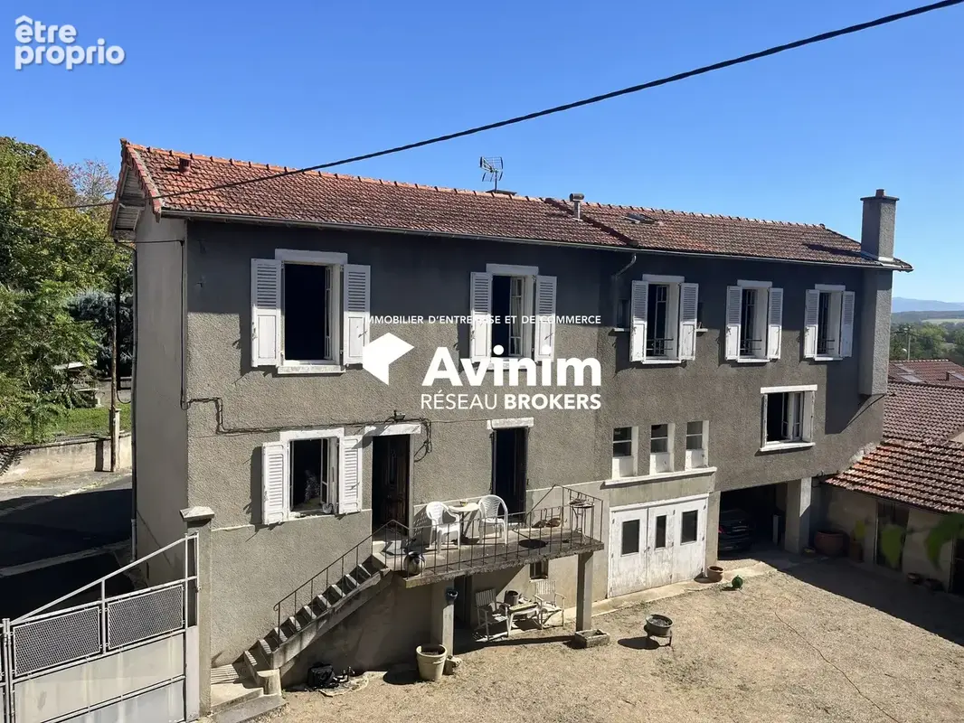 Commerce 650 m² à vendre à Joze (63350) - photo 2