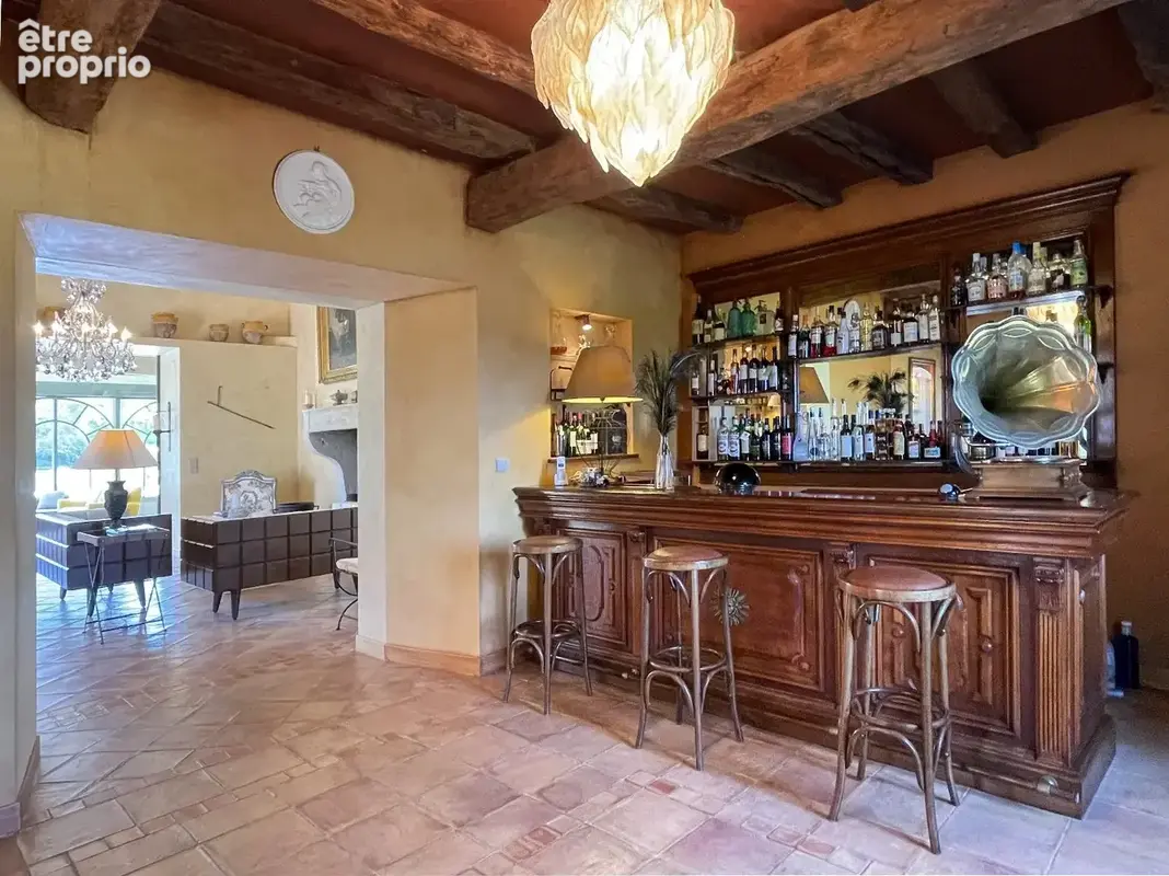 Une propriété de caractère superbement restaurée, avec vues panoramiques - photo 8