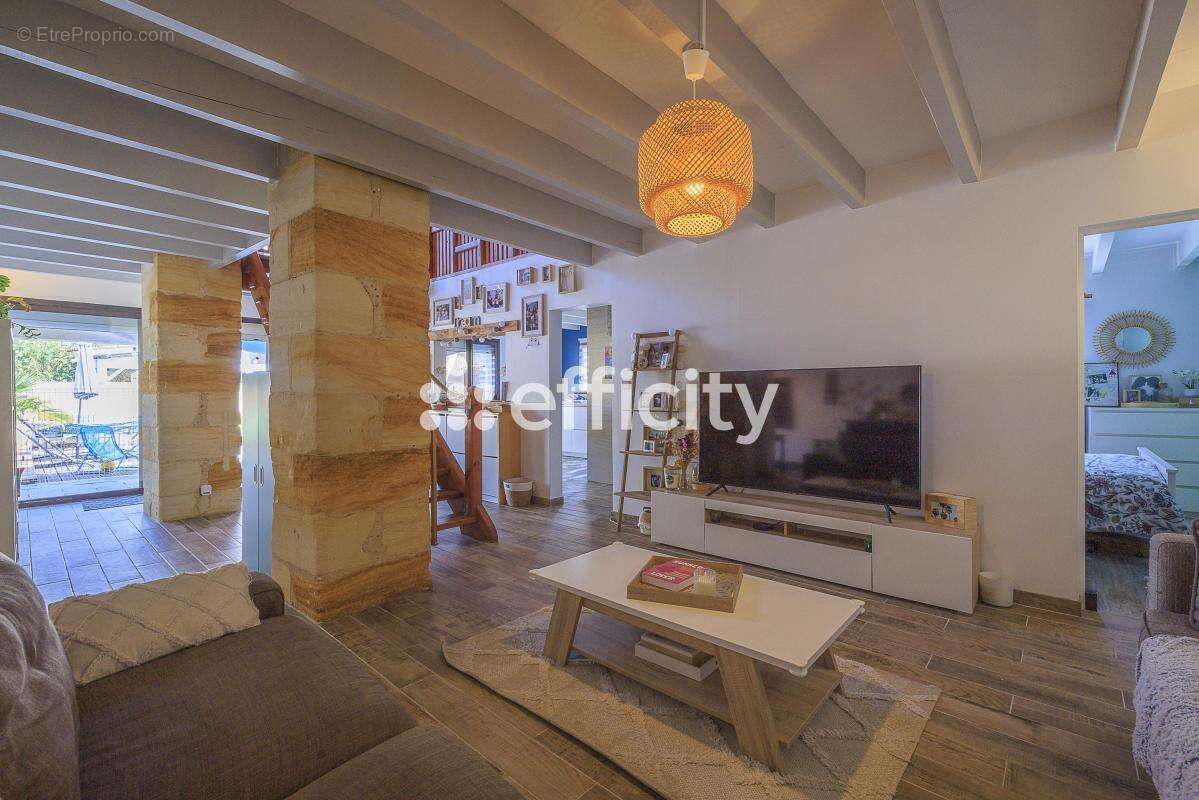 Maison 155 m² à Abzac  - photo 5