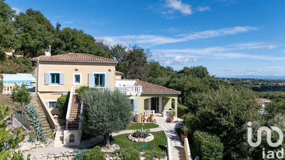 Photo 2 - Maison à ROCHEFORT-DU-GARD