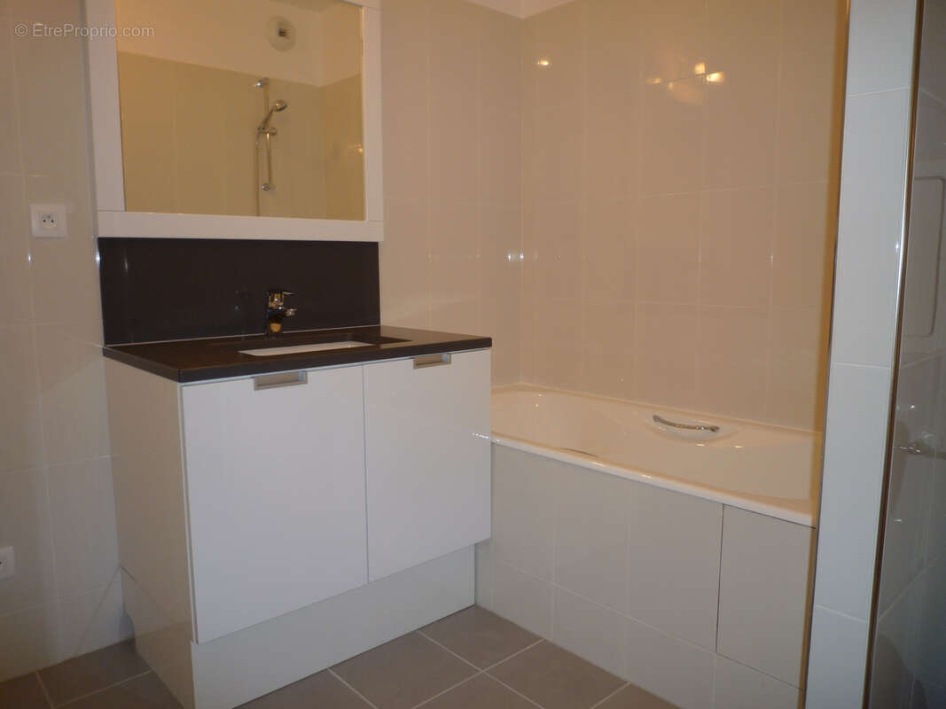 Appartement à PARIS-19E