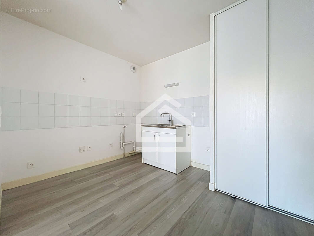 Appartement à VILLENAVE-D'ORNON