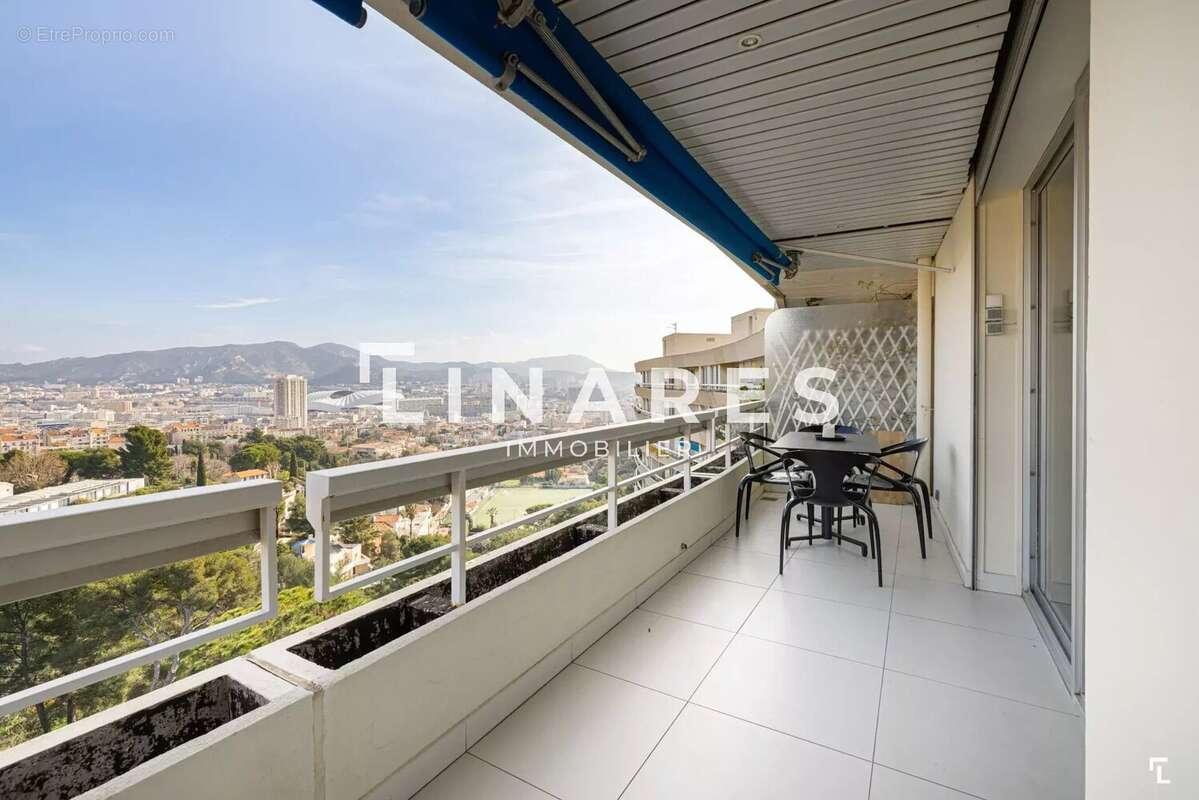 Appartement à MARSEILLE-8E