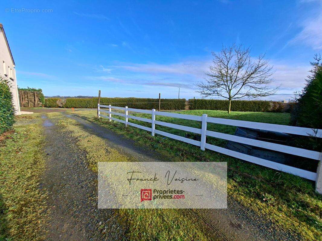 A VENDRE à Saint Paul en Pareds, maison de 137 m2 avec 2 chambres et 1 studio en sous-sol sur une parcelle constructible de 1154 - photo 5