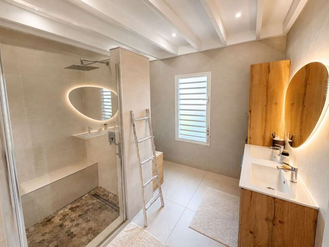 Maison 110 m² à Saint-Andre  - photo 8
